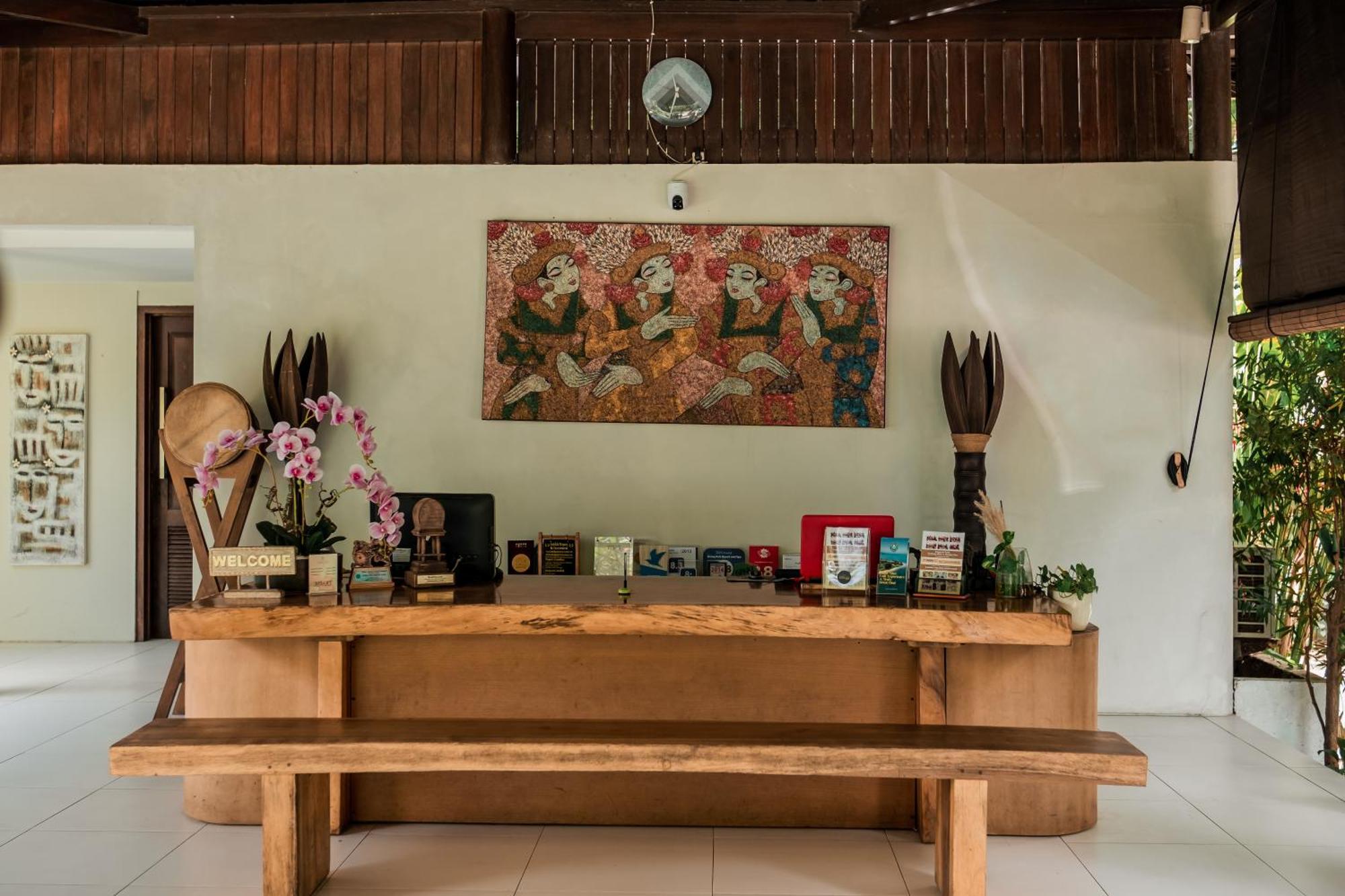 Living Asia Resort And Spa Senggigi Exterior photo