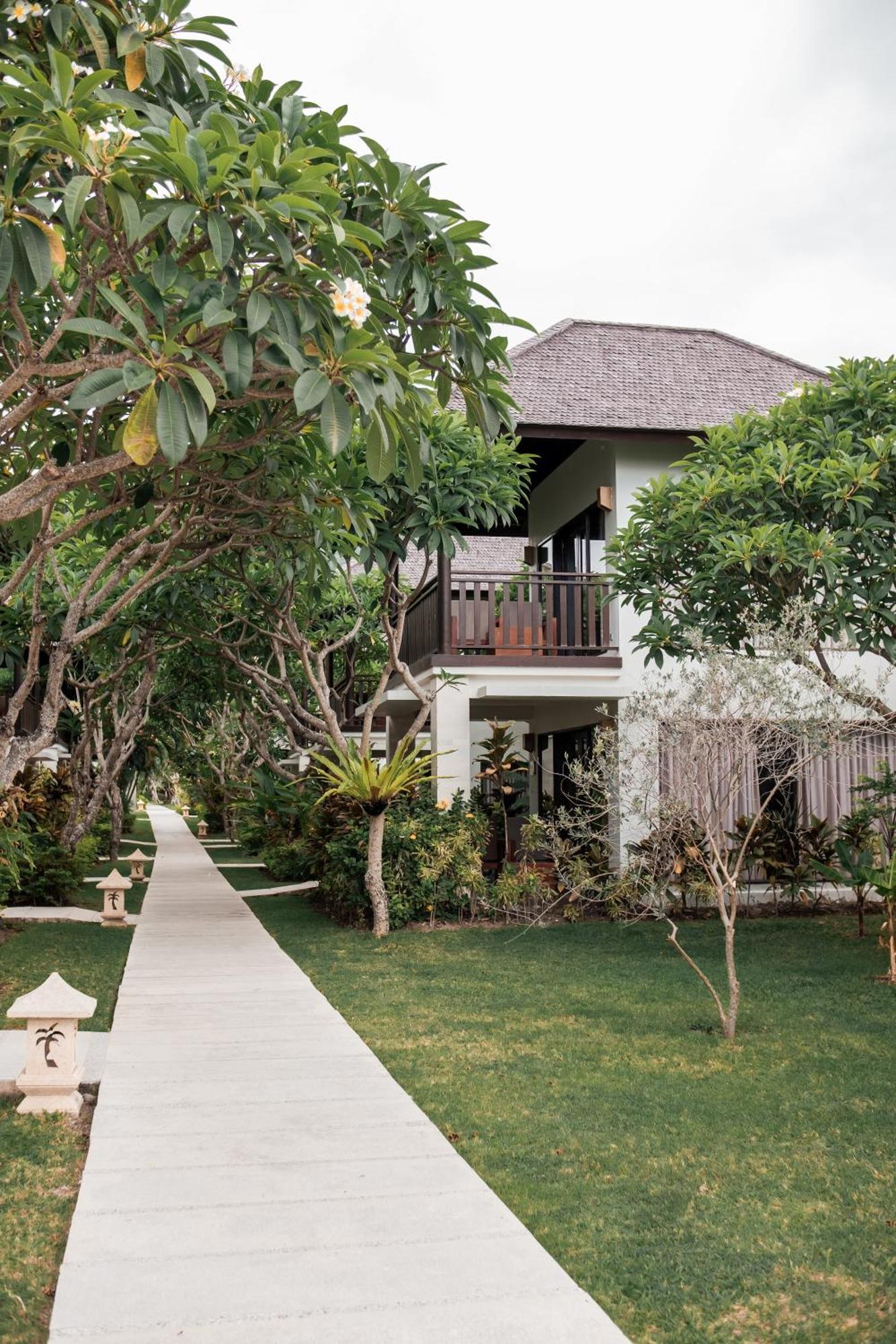 Living Asia Resort And Spa Senggigi Exterior photo