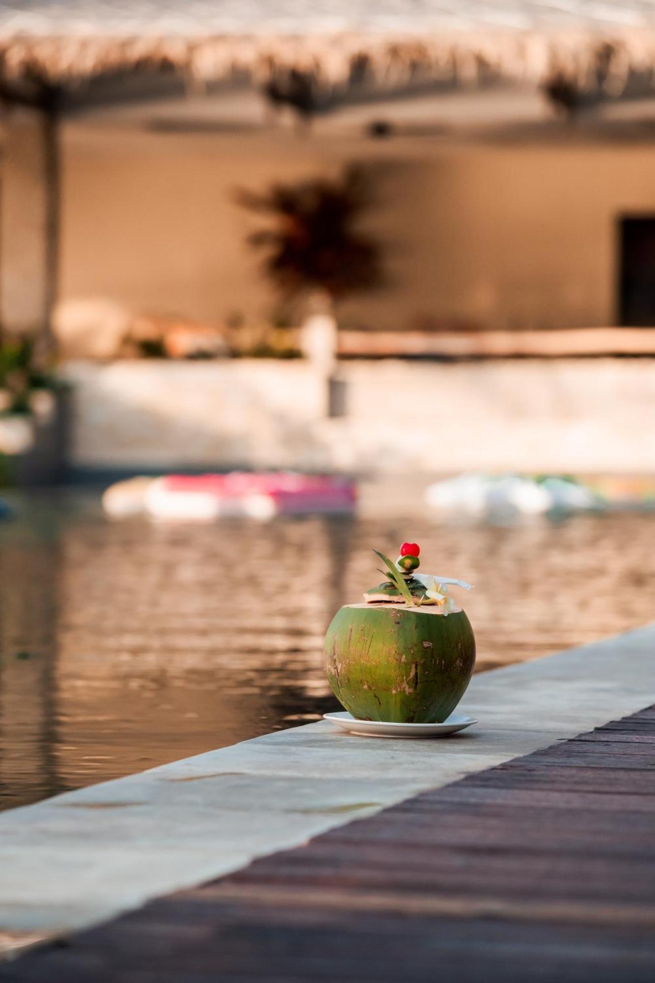 Living Asia Resort And Spa Senggigi Exterior photo